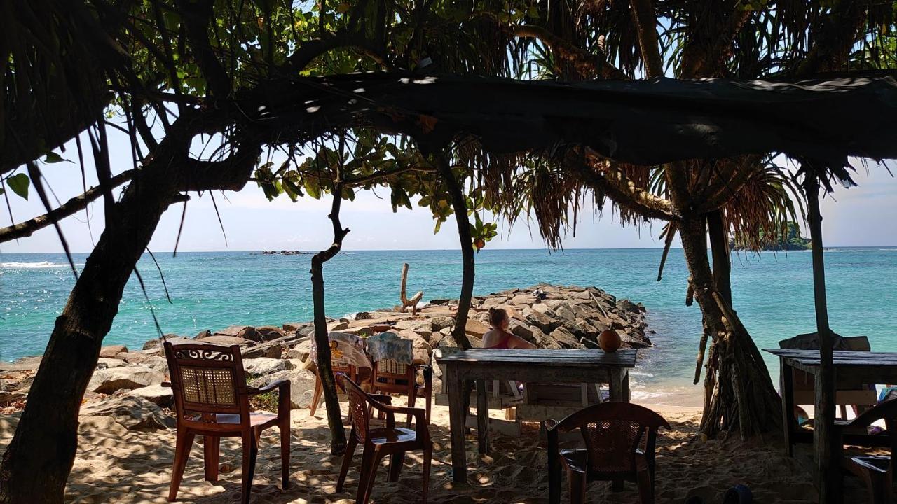 The Whitegates Lodge Велигама Экстерьер фото
